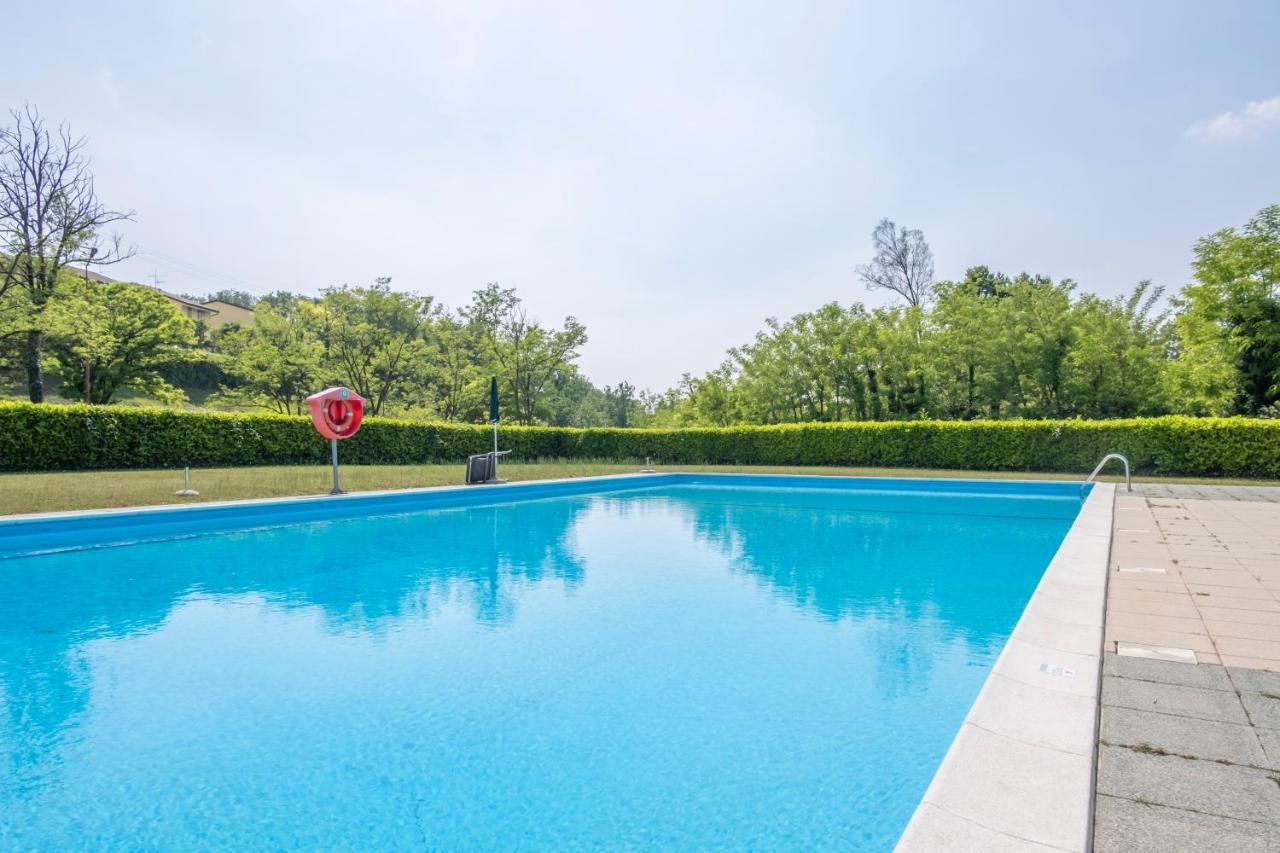 L&M Apartments - Pool - By Host4U Muscoline Buitenkant foto